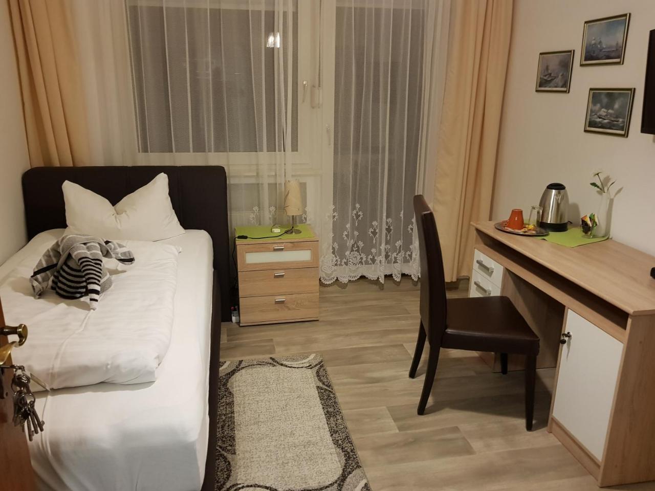 Hotel Garni Kroeger Wittmund Εξωτερικό φωτογραφία