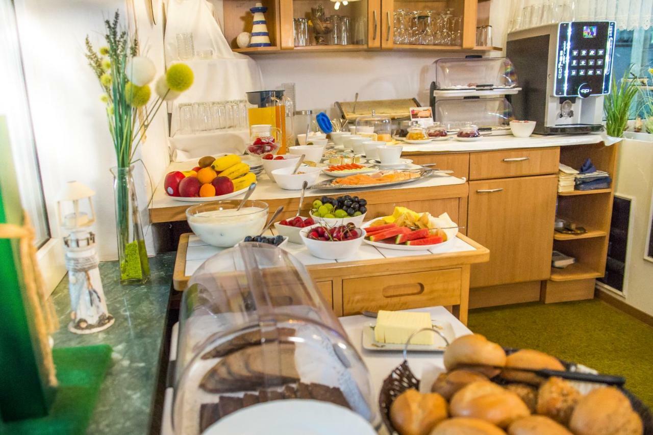 Hotel Garni Kroeger Wittmund Εξωτερικό φωτογραφία