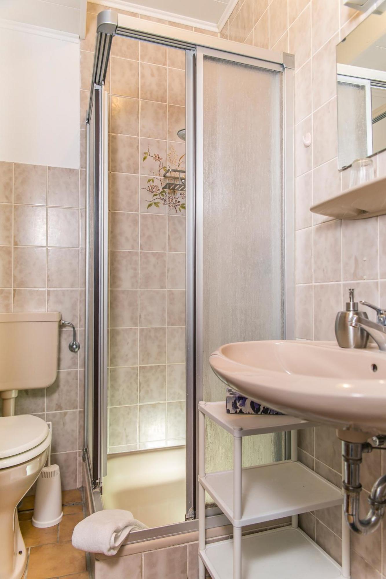 Hotel Garni Kroeger Wittmund Εξωτερικό φωτογραφία