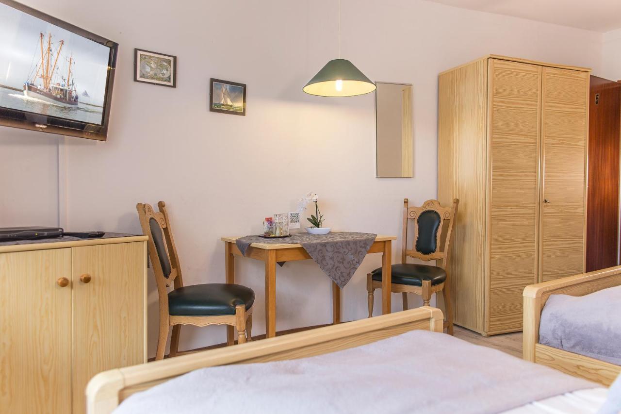 Hotel Garni Kroeger Wittmund Εξωτερικό φωτογραφία